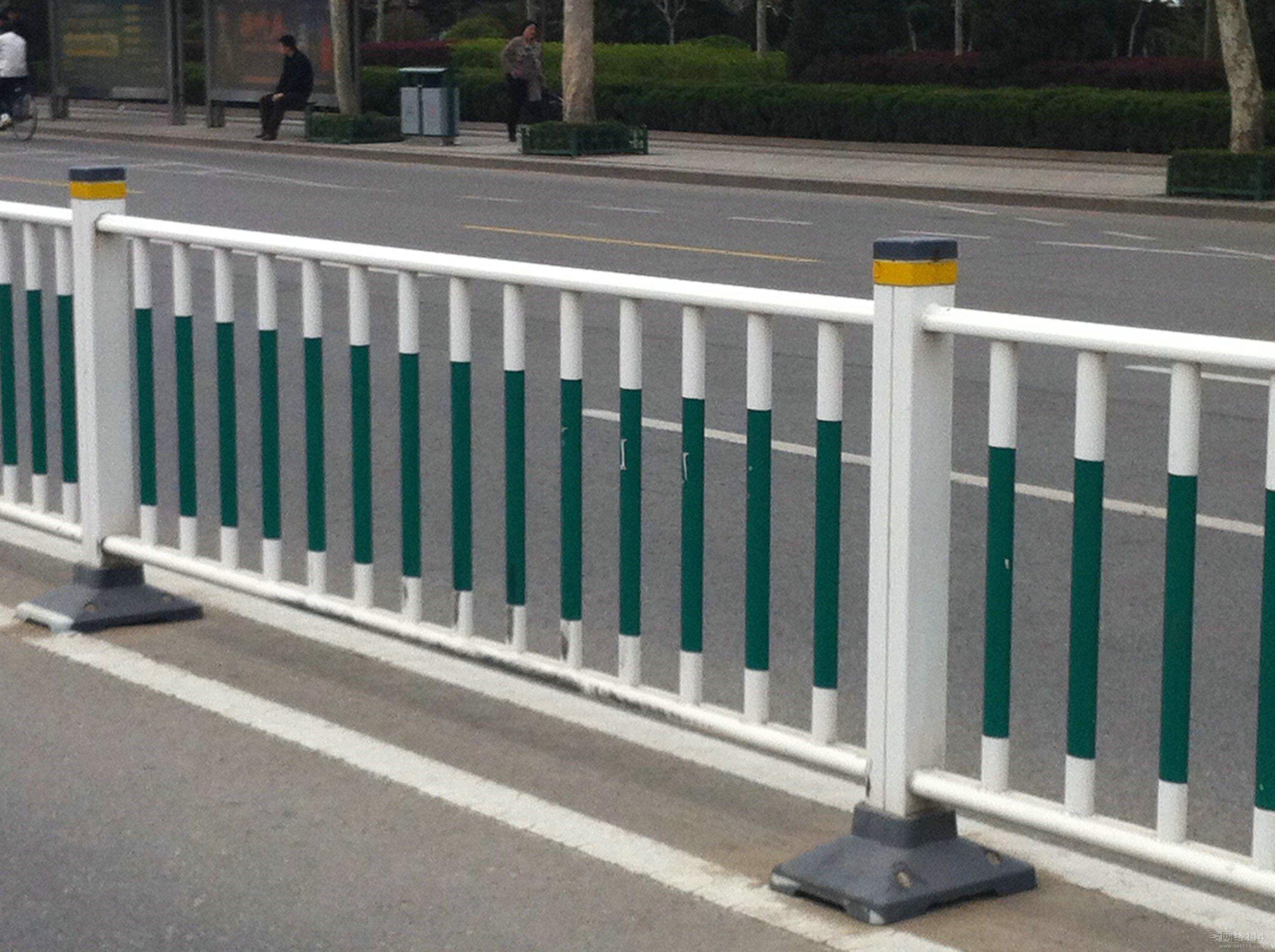 护栏